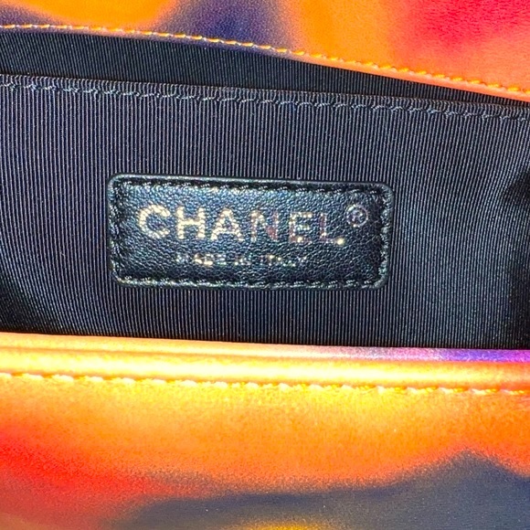 CHANEL flap boy bag in Ecru multi colored lambskin. Price is NON-NEGOTIABLE!! - Picture 11 of 17